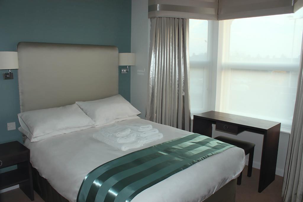 Mccafferty'S Guesthouse אילפורד חדר תמונה