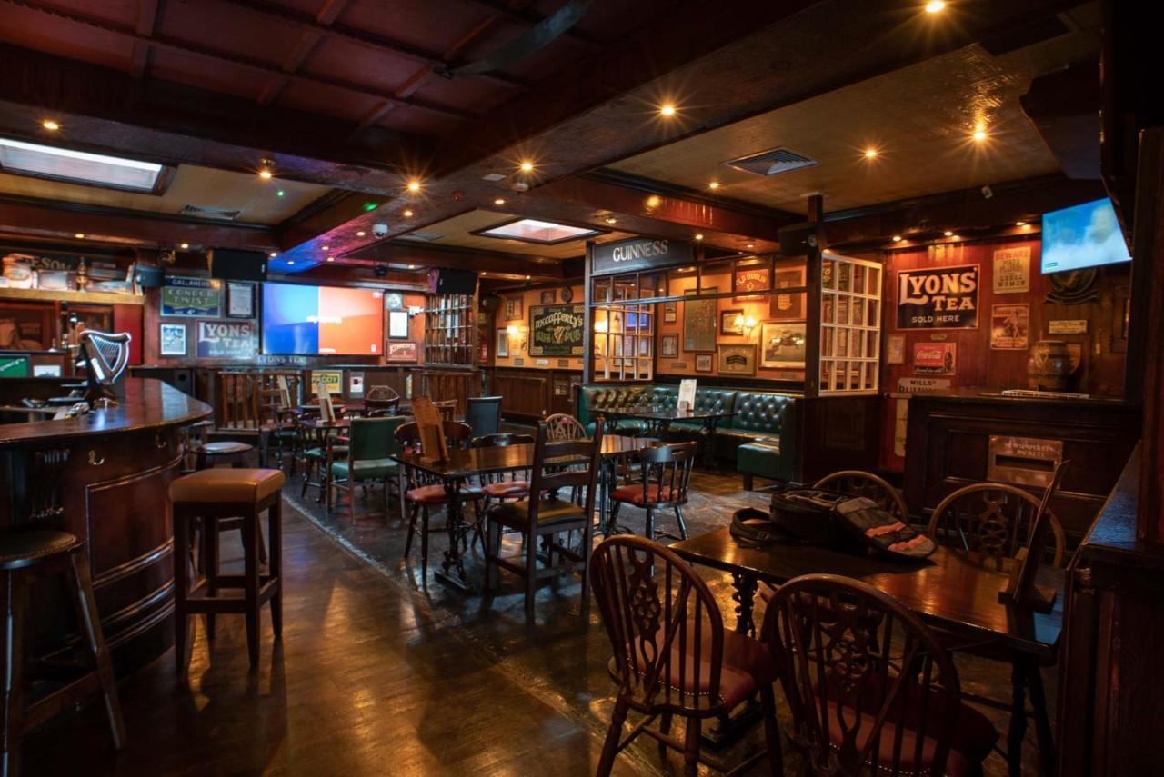 Mccafferty'S Guesthouse אילפורד מראה חיצוני תמונה