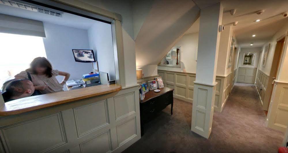 Mccafferty'S Guesthouse אילפורד מראה חיצוני תמונה